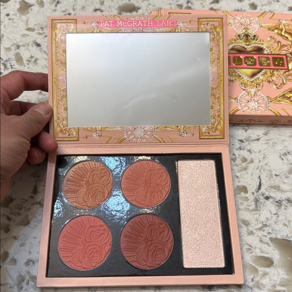 Pat McGrath Labs Divine Blush & Glow Cheek Palette - Picture 2 of 4
